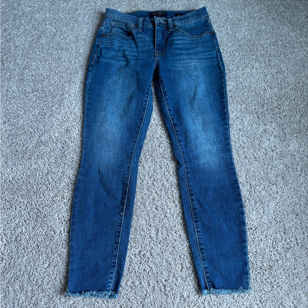Lucky Brand Size 2 or 26 Medium Wash Ava Mid Rise Skinny Ankle Jeans